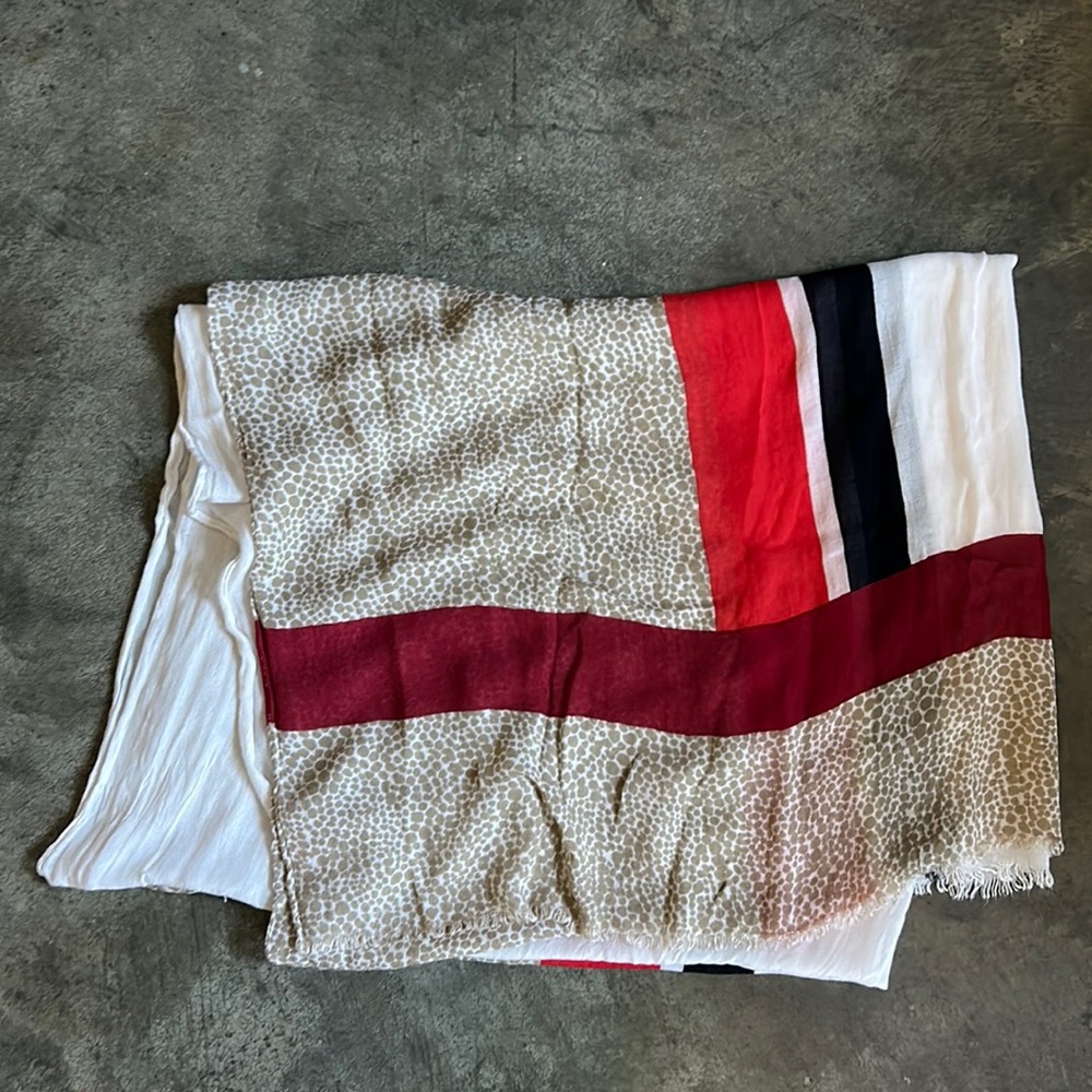 ❤️🤍 Ann Taylor Scarf/Shawl Beige, Navy, White, Cream, Maroon ❤️🤍